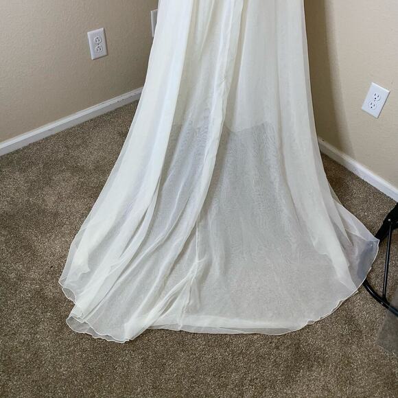 House of Bianchi wedding dress beaded sleeveless spaghetti strap IVORY SZ 10 - Picture 6 of 12